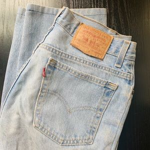 Vintage Levi’s 550 Relaxed Fit // Tapered Leg